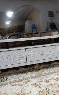 آیینه کنسول و میز تی وی