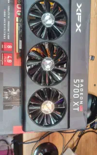گرافیک ۵۷۰۰xt 8gb