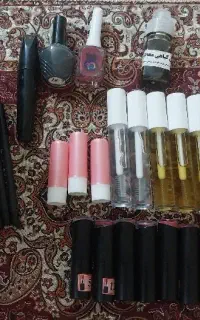 رژلب و لوازم ارایشی گیاهی تضمینی