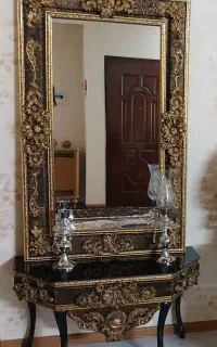 آیینه و شمعدان