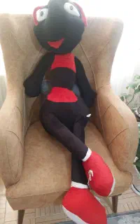 عروسک بزرگ مورچه ی بانمک