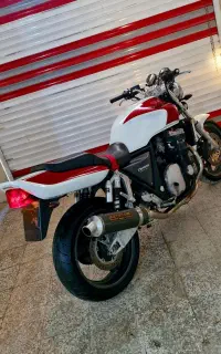 cb1000