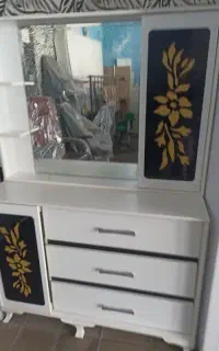 میز آرایشی