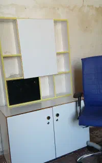 میز و صندلی کمد