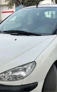 ۲۰۶ صندوقدار V8 مدل ۸۹