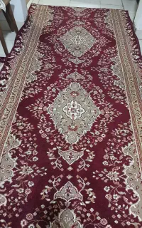 فرش .میز