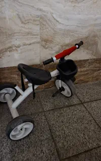 سه چرخه فلزی