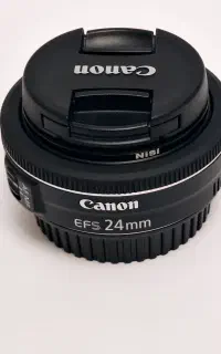 لنز کانن مدل EF-S 24mm f2.8