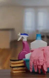 نیازمند یک خانم