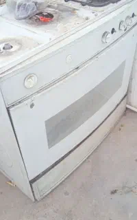 فروش گاز 5شعله ،بخاری برقی  ،تلویزیون 32 اینج