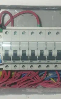 برق کار-برق کشی ساختمان-رفع اتصالی- آیفون