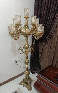 لوستر کنار سالنی