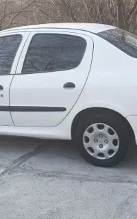 206اس دی عروسک