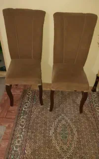 صندلی چوبی
