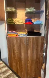 قفسه چوبی