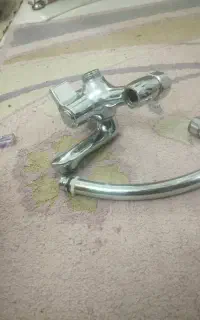 شیر حمام.  نو نو قدیمی