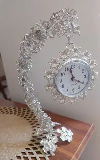 ساعت نقره نما رو میزی
