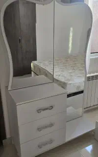 تخت خواب دو نفره و میز آرایش اندازه ۱۶۰×۲