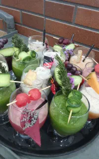 اجرای آبمیوه طبیعی در مراسم با میکسر