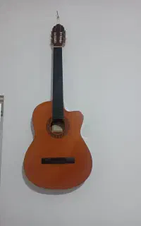 گیتار الموندو