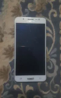 گوشی J5 فورجی