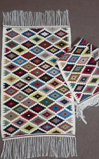 گلیم دستبافت دو رو بانخ پشم و اکرولیک