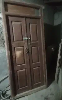 درب چوبی قدیمی