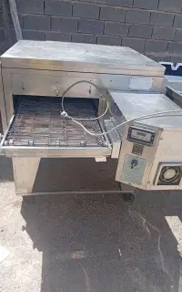تجهیزات کافه و رستوران