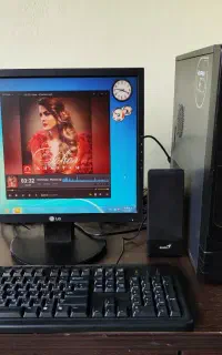 کامپیوتر ۷۴۰۰ رم ۴ ddr3 هارد ۵۰۰ گرافیک ۱