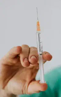 تزریقات خدمات بهیاری در منزل