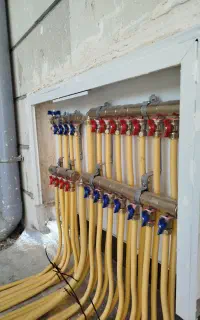 لوله کشی آب سرد و گرم پکیج