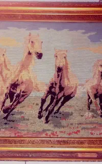 یه تابلو قدیمی دست باف به فروش میرسد