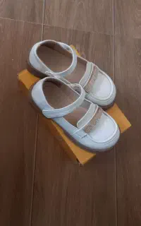 کفش دخترانه نو