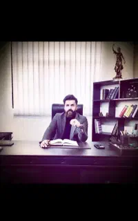 وکیل پایه یک دادگستری