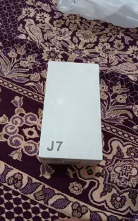 گوشی J7در حد نو