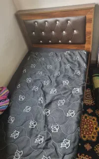 تخت و تشک