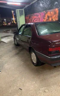 پژو ۴۰۵ مدل ۸۳