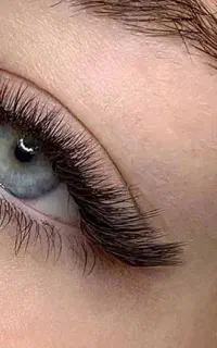 مدل برای اکستنشن مژه روباهی