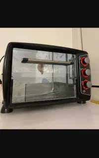 توستر درحدنو یکی دوبار استفاده شده فقط