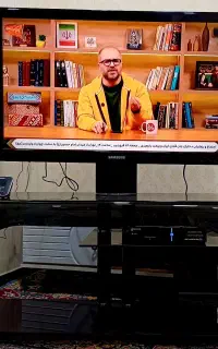 تلویزیون ال سی دی به همراه زیر