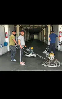 بتن ریزی با دستگاه ماله پروانه