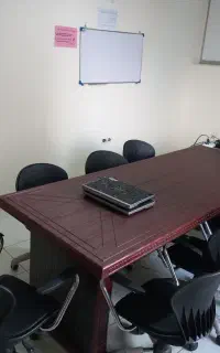 میز کنفرانس، جنس وکیوم زیبا و مقاوم