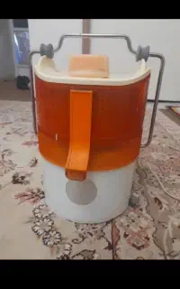 یک عدد دستگاه آبمیوه گیری پارس خزر