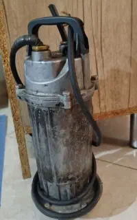 کف کش استخر