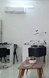 اجاره لاین ناخن همراه مشتری سالن