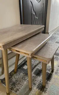 میزجلومبلی با عسلی