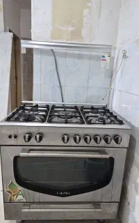 اجاق گاز لوفرا فر جوجه گردان