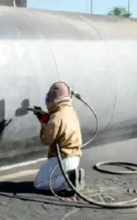 سندبلاست زنگ زدایی و رنگ آمیزی تخصصی قطعات صنعتی