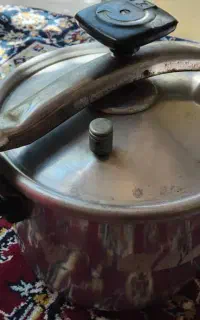 زودپز ۵،۶لیتری کار کرده