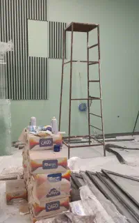 رنگ امیزی ساختمان و درب و پنجره